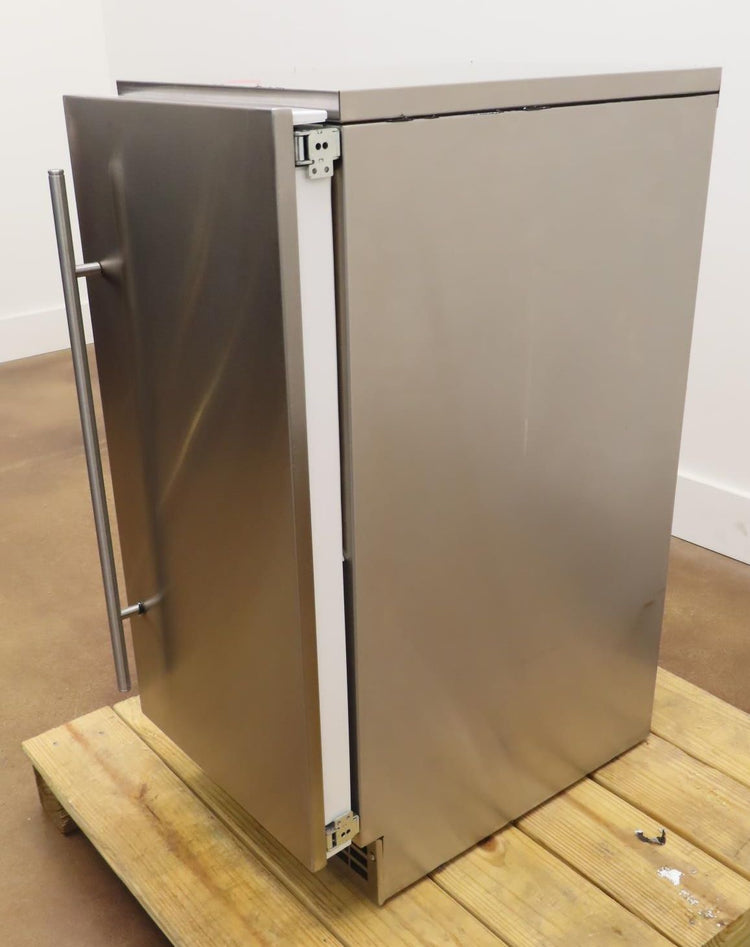 Viking FGIM5151 15" Outdoor Built In Panel Ready Ice Maker + Stainless S. Panel