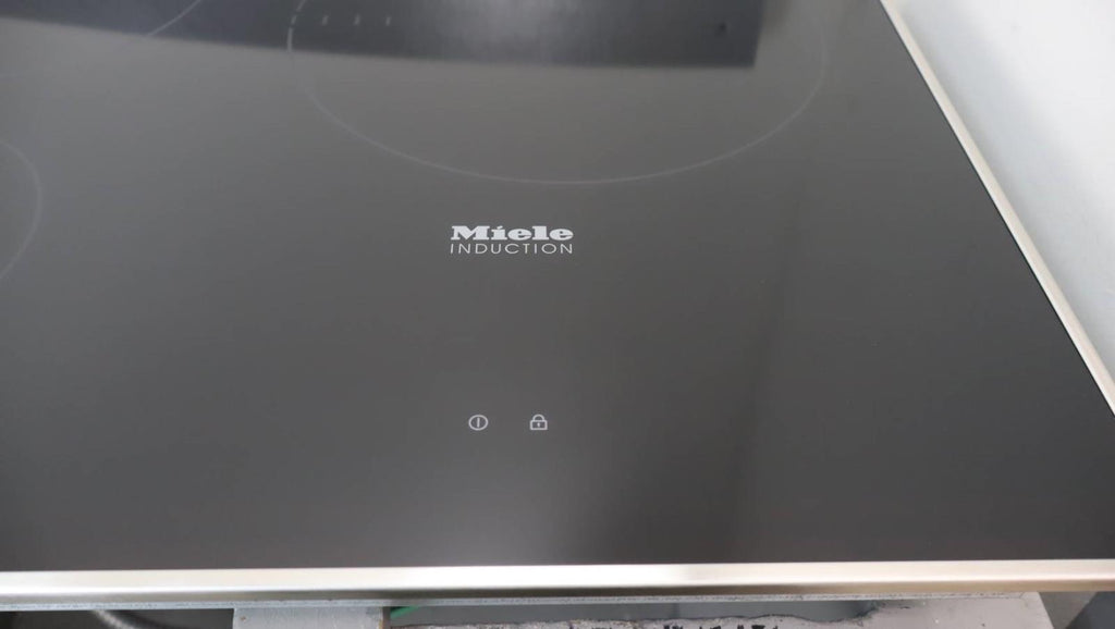 Miele 36" PowerFlex Tech 5 Cooking Zones Framed Induction Cooktop KM6370