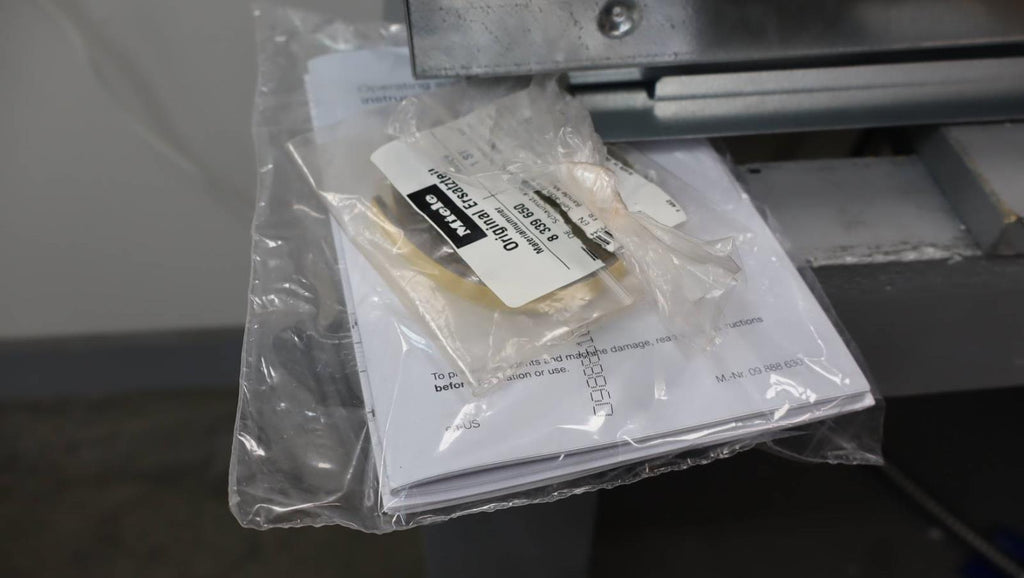 Miele 36" 5 Cooking Zones PowerFlex Tech Framed Induction Cooktop KM6370