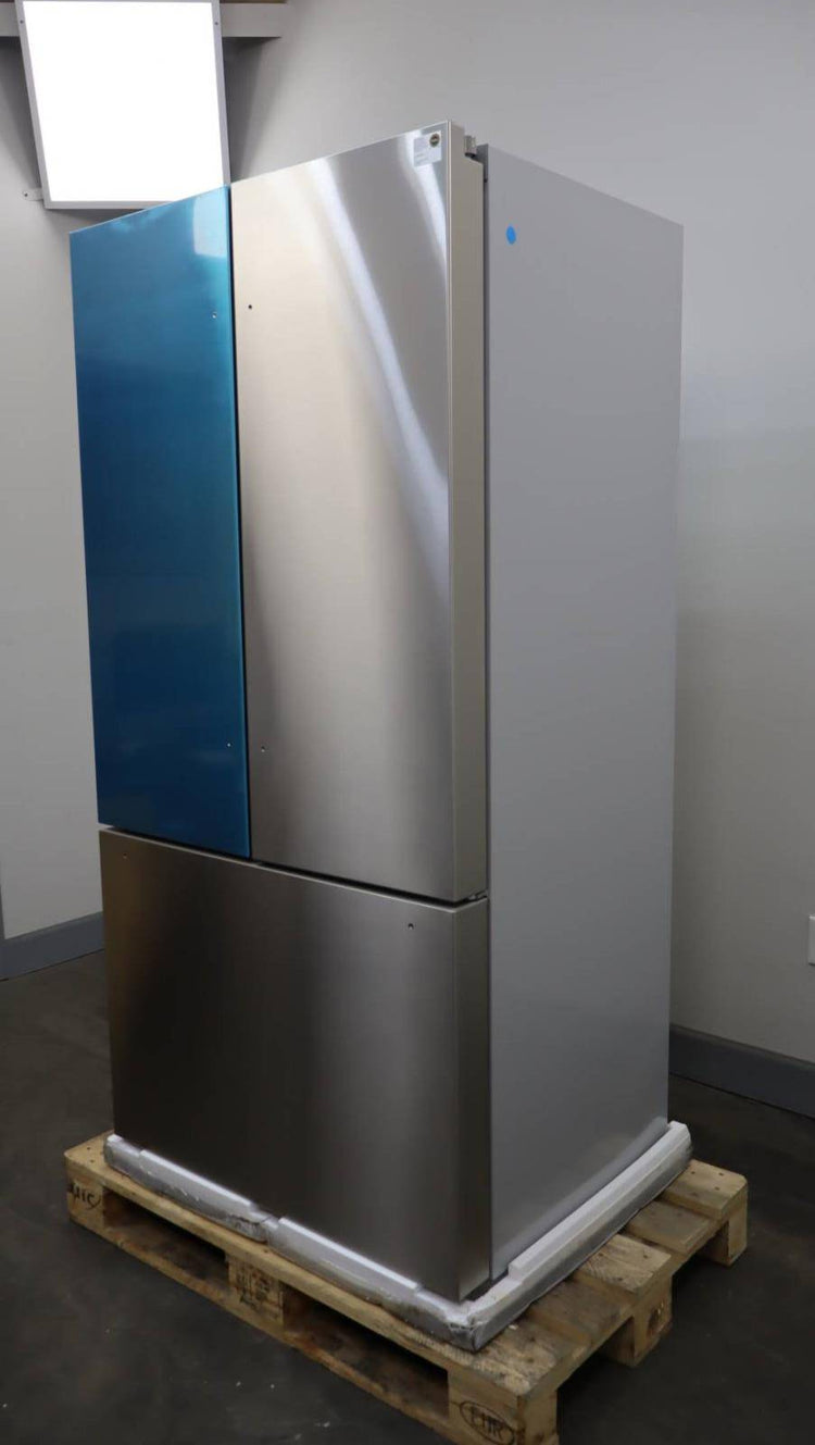 Thermador 36" SS French Door Smart Professional Series Refrigerator T36FT820NS