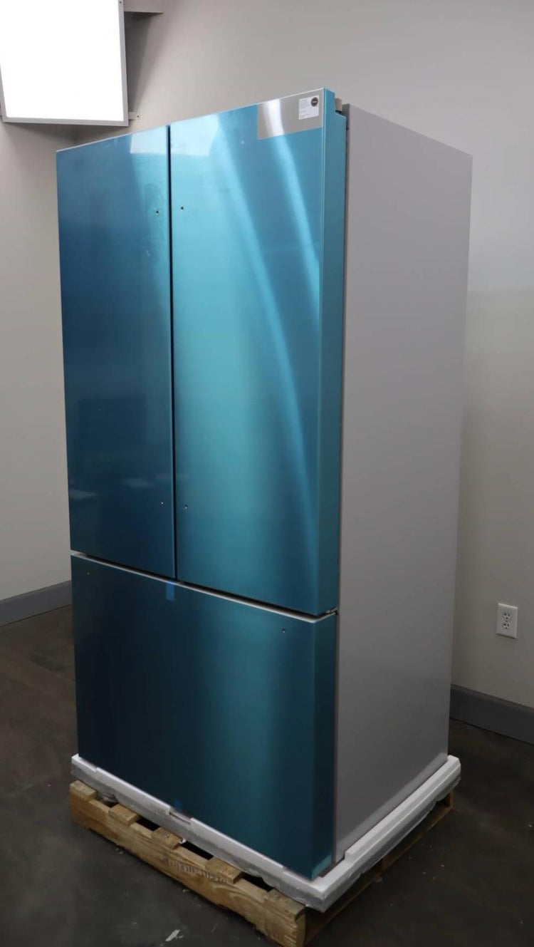 Thermador 36" SS French Door Smart Professional Series Refrigerator T36FT820NS