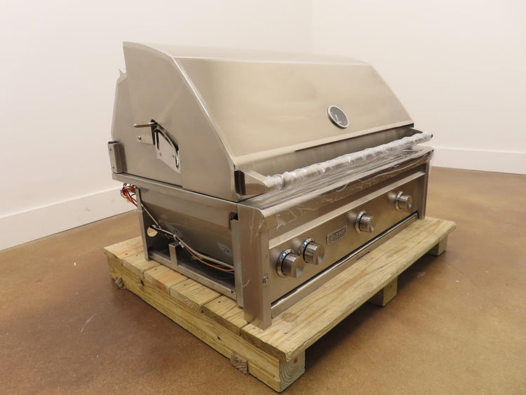LYNX L36R3LP 36" Built-In Grill with 935 sq. in. Cooking Surface Liquid Propane
