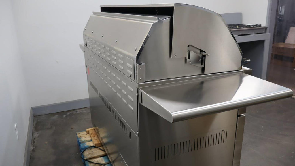 Lynx Professional Grill Series 54" 1555 sq.in Cooking Zone NG Grill L54TRFNG