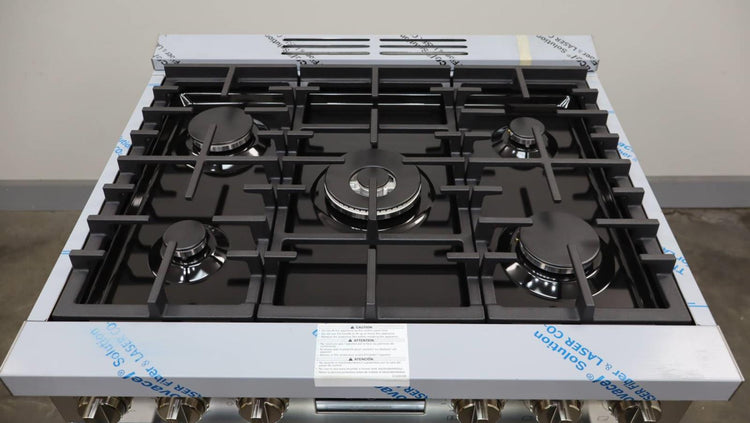 Bosch 30" 5 Burner 3.6 Cu.ft. Freestand Gas Stainless 800 Series Range HGS8055UC