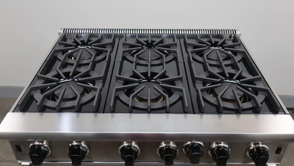 Viking 5 Series '20 36" Professional 6 Burners Natural Gas Range VGIC53626BSS