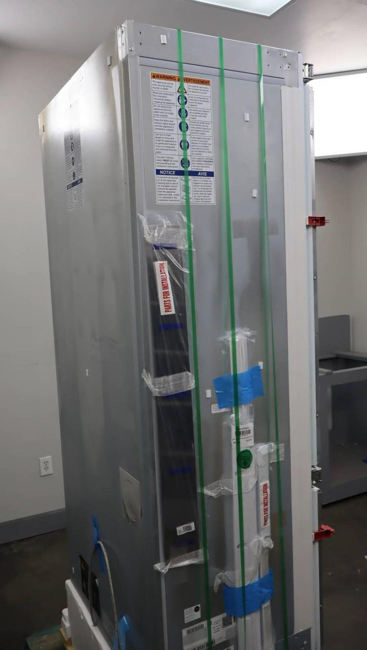 Bosch 36" PR Built-In French Door Smart Benchmark Series Refrigerator B36IT905NP