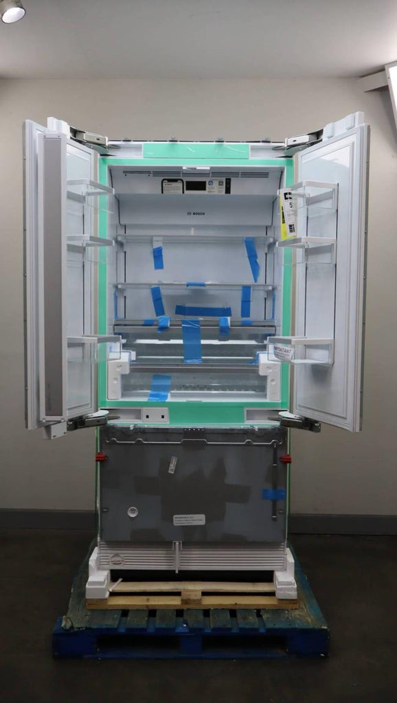 Bosch 36" PR Built-In French Door Smart Benchmark Series Refrigerator B36IT905NP