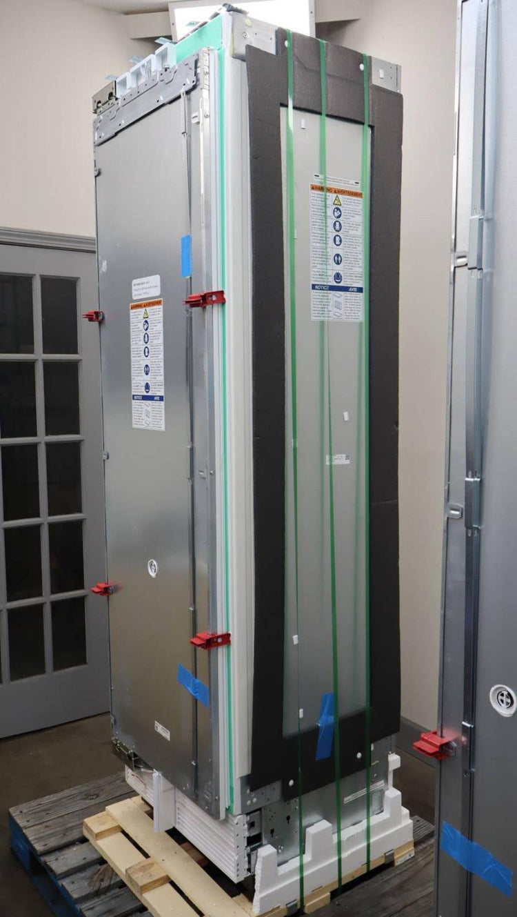 Thermador Freedom Collection 48" Refrigerator & Freezer T24IR905SP / T24IF905SP