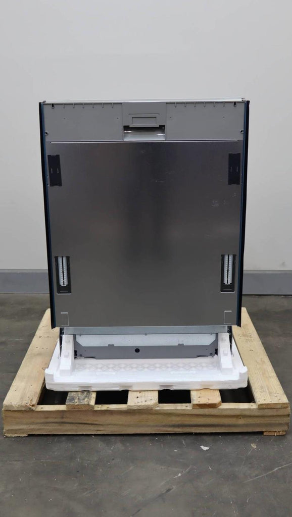 Gaggenau 24" Fully Integrated Panel Ready Smart 400 Series Dishwasher DF481701F