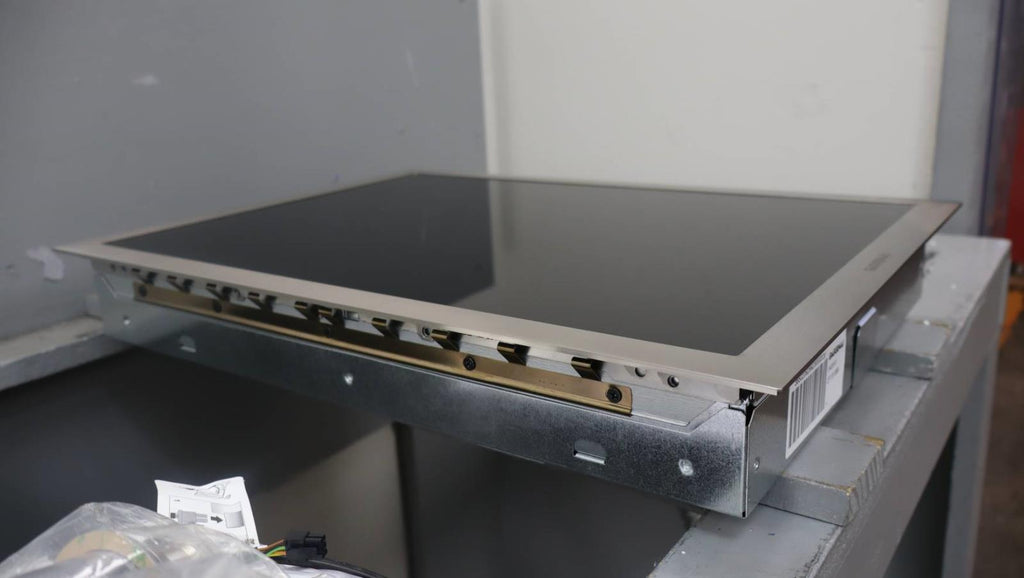 Gaggenau Vario 400 Series 15" Smart 2 Flex Induction Zone Cooktop VI422613