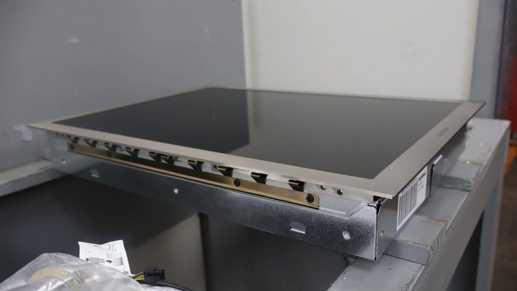 Gaggenau Vario 400 Series 15" Smart 2 Flex Induction Zone Cooktop VI422613