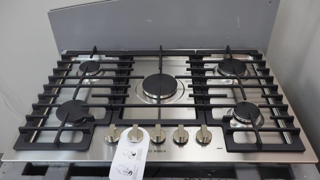 Bosch 30" Red LED Light 5 Sealed Burners 500 Series Gas Cooktop NGM5059UC