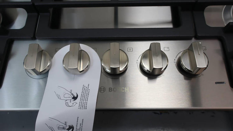 Bosch 30" Red LED Light 5 Sealed Burners 500 Series Gas Cooktop NGM5059UC