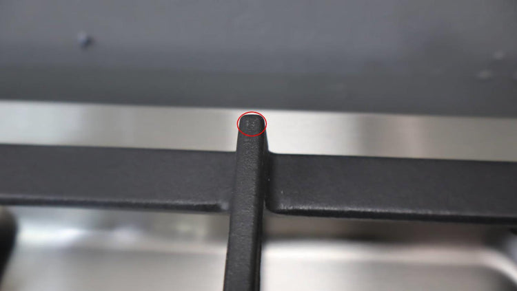 Bosch 30" Red LED Light 5 Sealed Burners 500 Series Gas Cooktop NGM5059UC