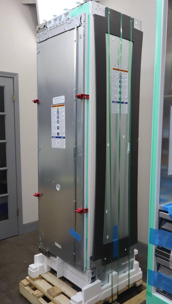 Thermador 48" Freedom Collection Refrigerator & Freezer T24IR905SP / T24IF905SP