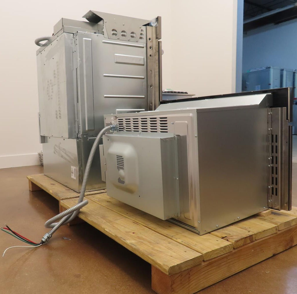 Thermador Professional Series PODMCW31W 30" Smart Triple Wall Oven