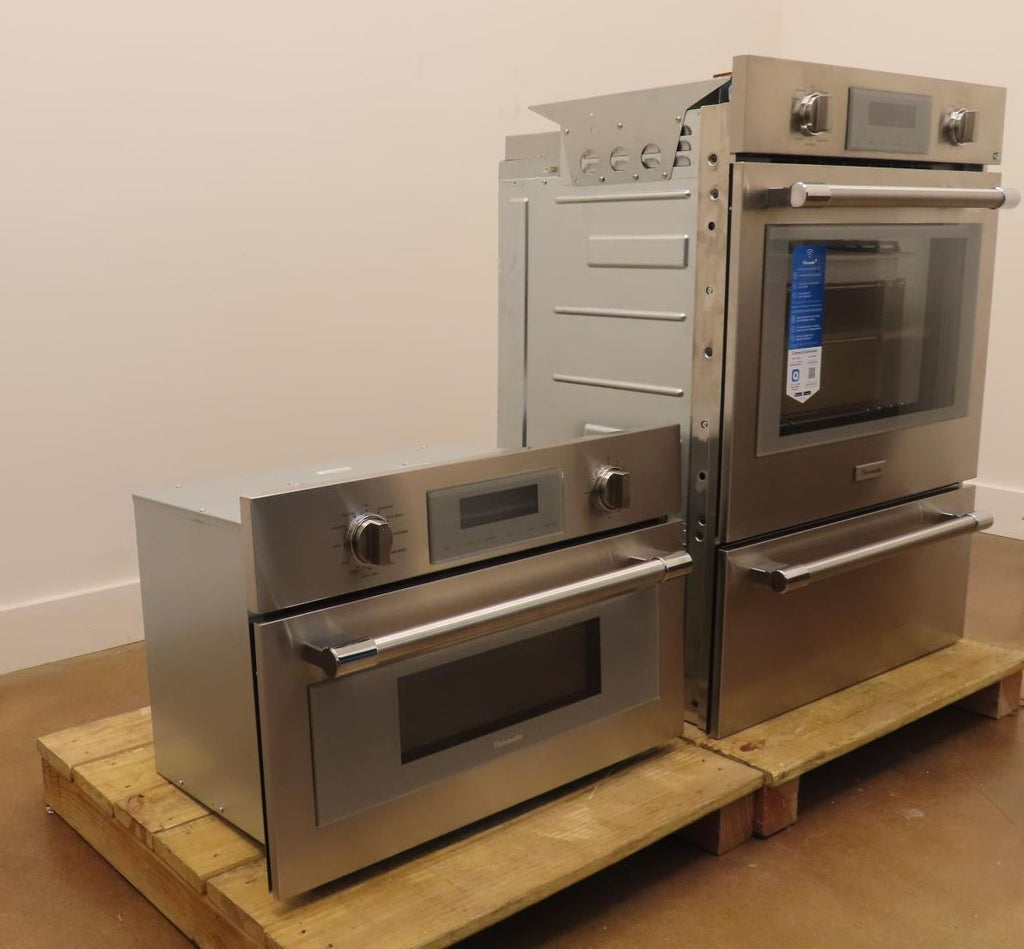 Thermador Professional Series PODMCW31W 30" Smart Triple Wall Oven