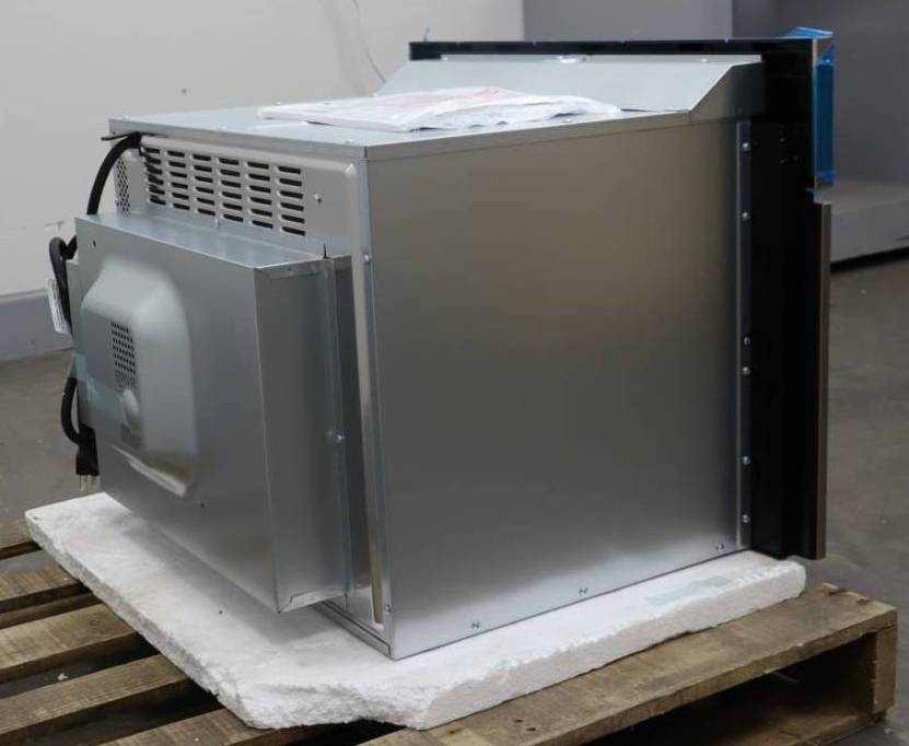 Bosch 27" SS Sensor Cook 800 Series Microwave / Convection Oven HMC87152UC