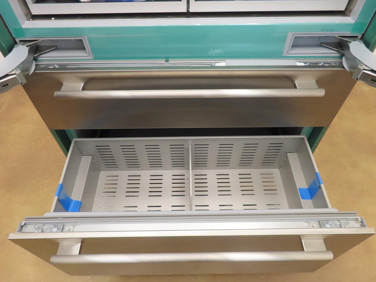 Thermador Freedom Collection T42BT110NS 42" BuiltIn French Door Refrigerator