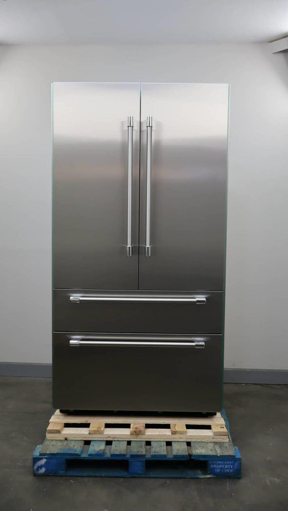 Thermador Freedom Collect. 42" 4-Door French Door Smart Refrigerator T42BT120NS