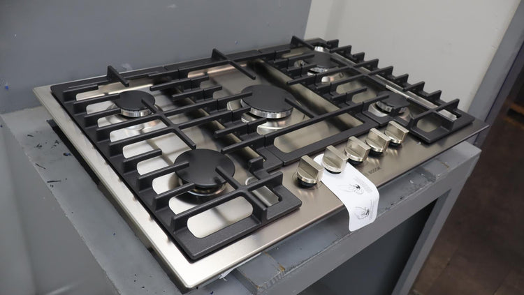 Bosch 30" 500 Series Red LED Light 5 Sealed Burners Gas Cooktop NGM5059UC