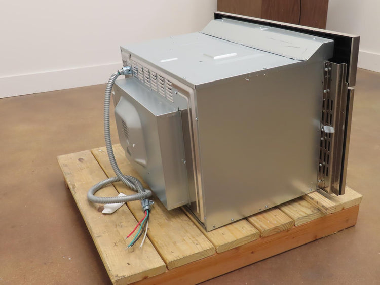 Thermador Masterpiece Series MC30WS 30" Speed Oven 1000 Watts Pictures