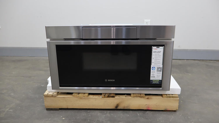 Bosch 30" Tilt Display 1.2 Cu.Ft. Smart 800 Series Microwave Drawer HMD8054UC