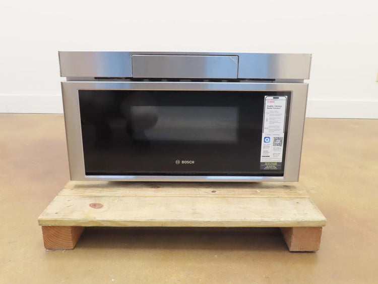 Bosch 800 Series HMD8054UC 30" Tilt Display 1.2 Cu.Ft Smart Microwave Drawer