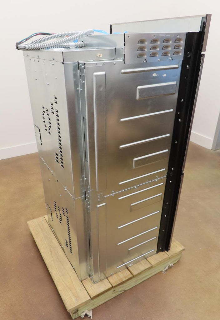 Bosch Benchmark Series HBLP651LUC 30" Convection Double Electric Wall Oven