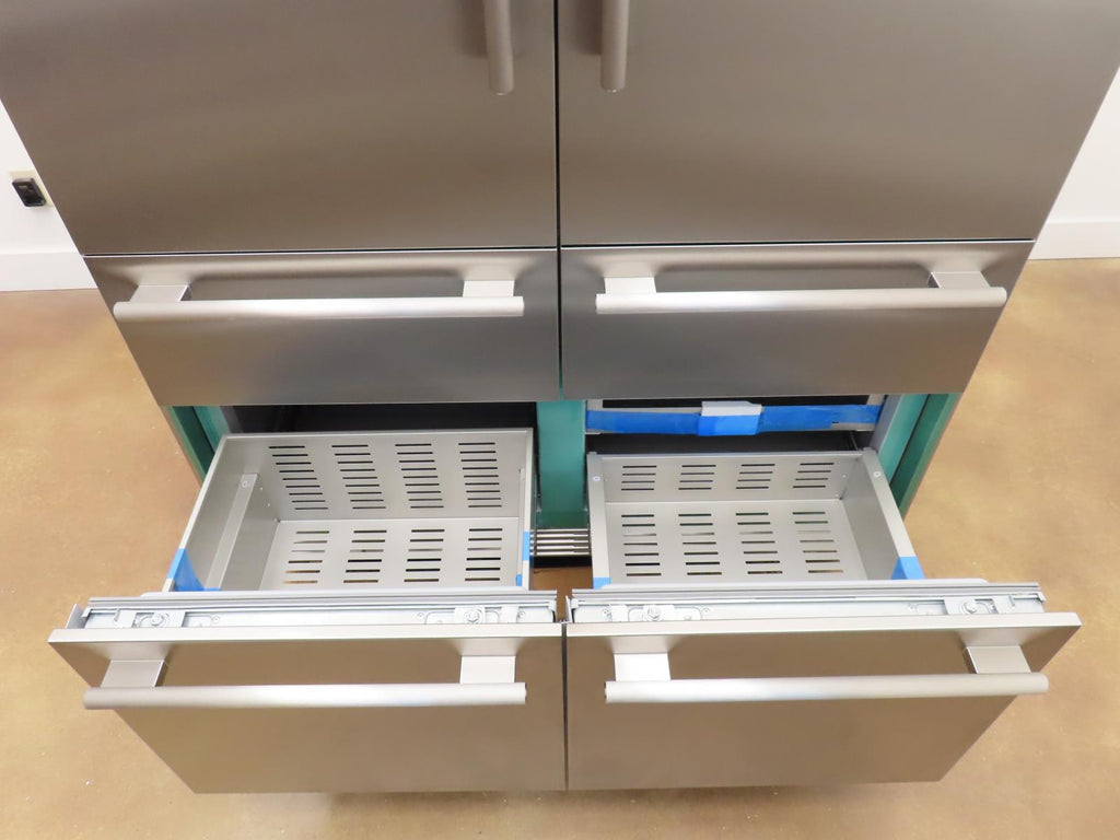 Thermador Freedom Collection T48BT110NS 48" BuiltIn French Door Refrigerator Pic