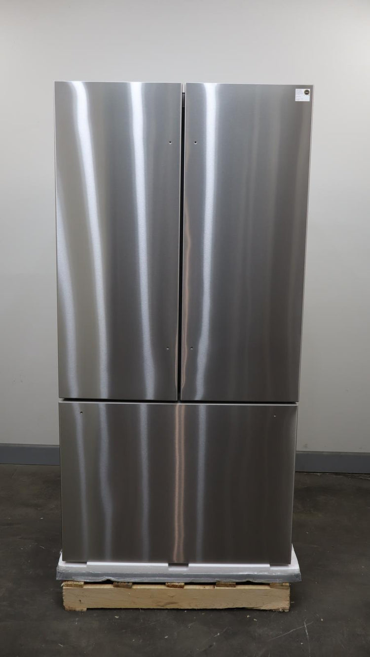 Thermador 36" SS French Door Smart Professional Series Refrigerator T36FT820NS