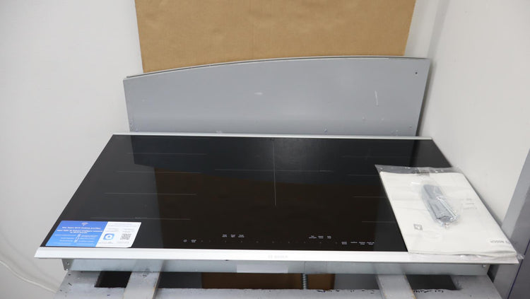 Bosch 36" BLK 5 Elements Induction Benchmark Series Smart Cooktop NITP660SUC