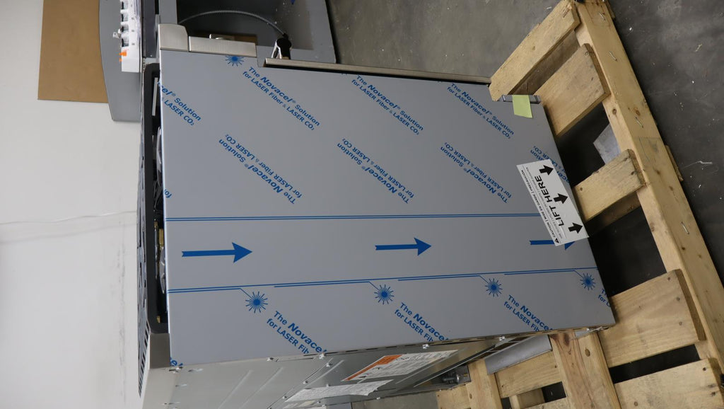 Thermador 30 Inch Stainless Freestanding Professional Dual Fuel Range PRD304WHU