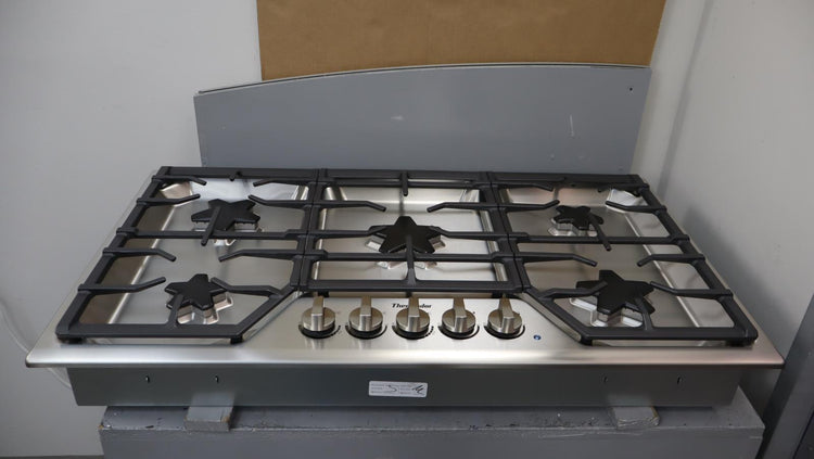 Thermador Masterpiece Series 36" Stainless 5 Sealed Burner Cooktop SGSX365TS
