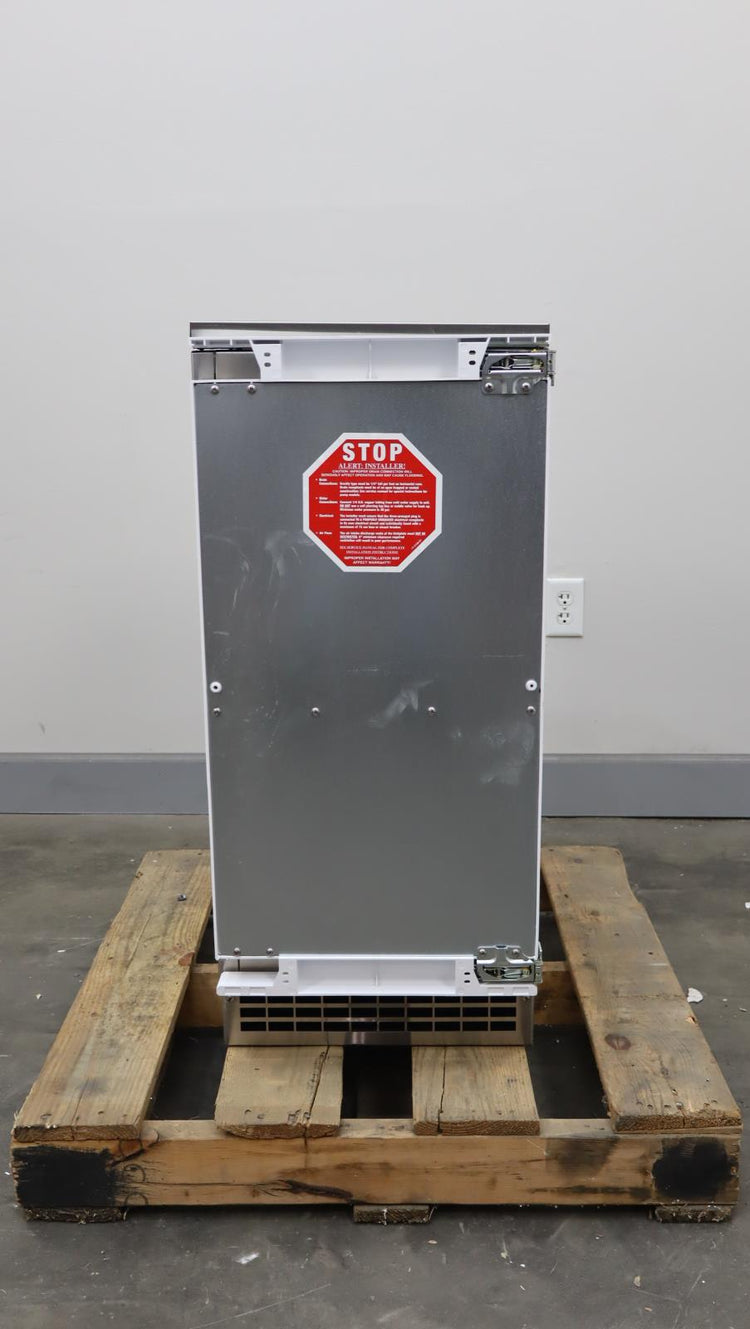 Viking Professional Series15" Gravity Drain Panel R Nugget Ice Maker FGNI515 - Alabama Appliance