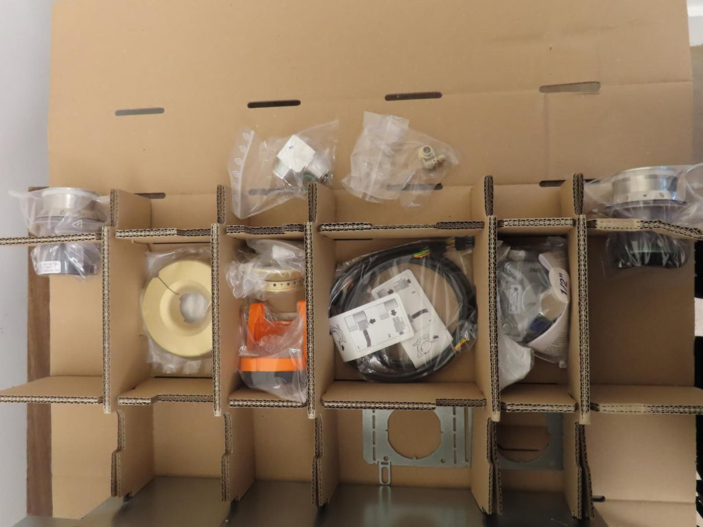 Gaggenau Vario 400 Series VG425211CA 15" Automatic Fast Ignition Gas Cooktop Pic