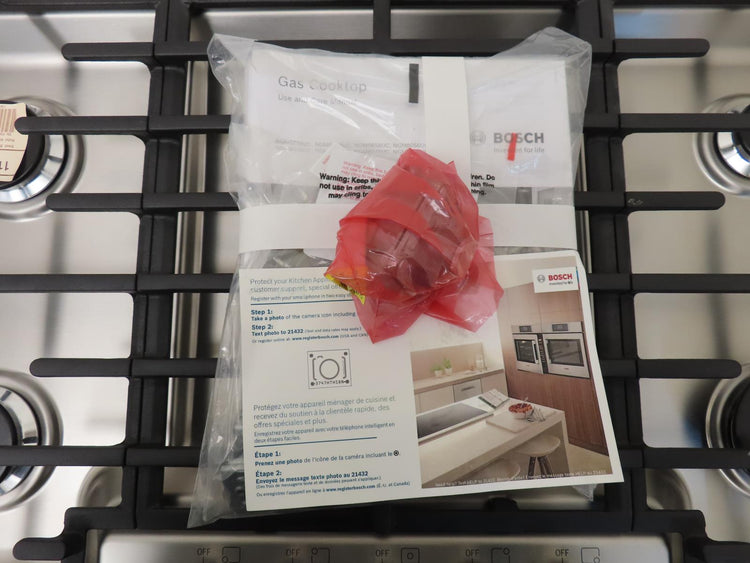 Bosch Benchmark Series NGMP656UC 36" Gas Cooktop with Dual Stacked Burner