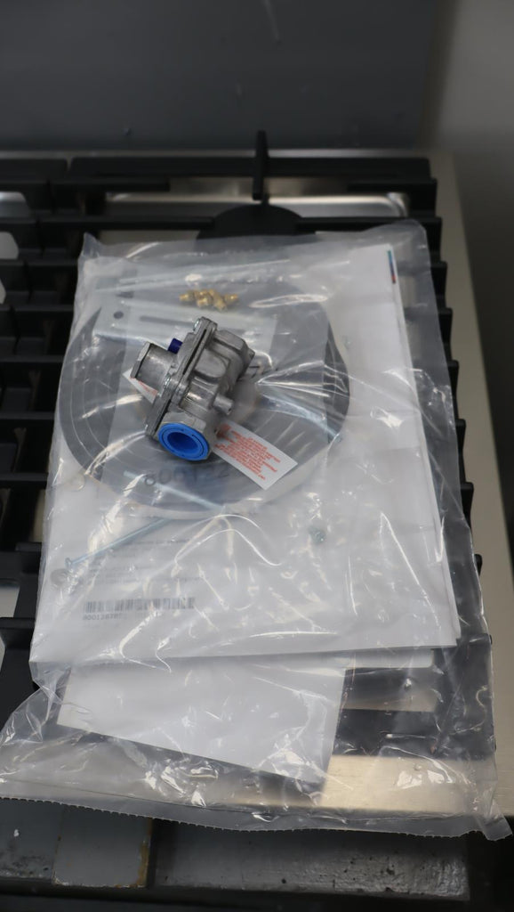 Bosch 800 Series 36" 5 Sealed Burners Built-In Gas Cooktop NGM8659UC