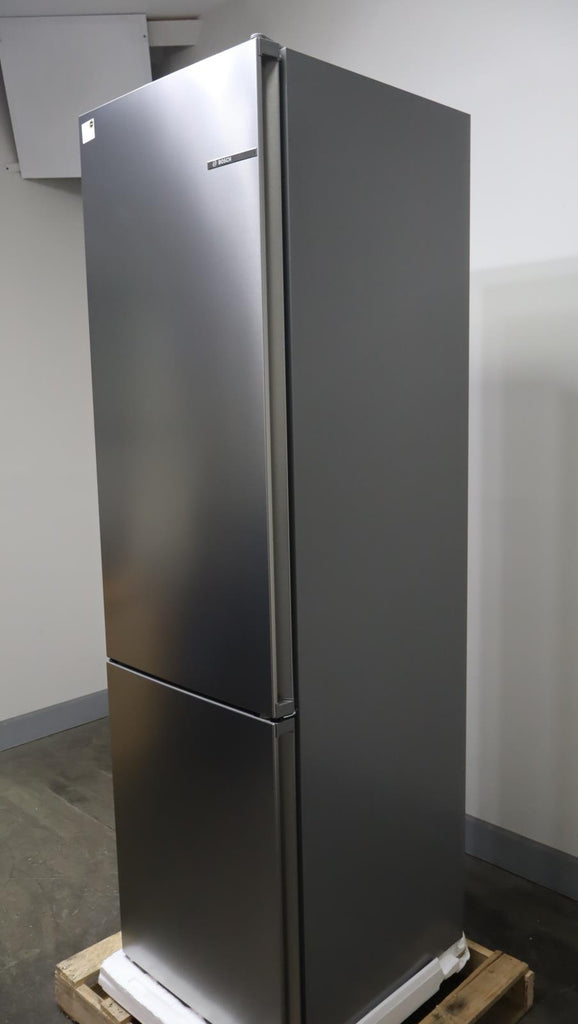 Bosch 800 Series 24" Freestanding Bottom Freezer Smart Refrigerator B24CB80ESS