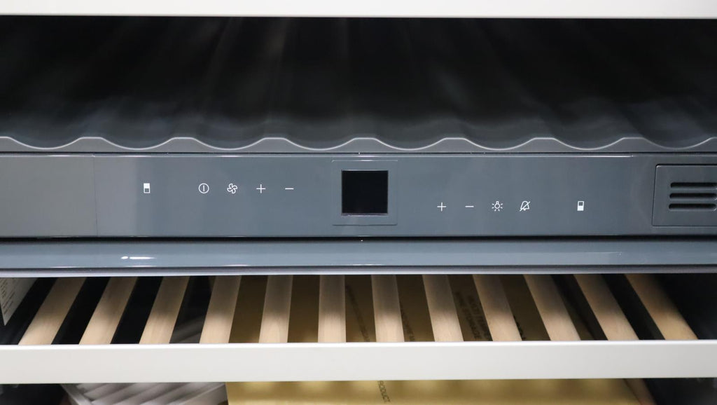 Gaggenau 24" SS 34 Bottle Capacity Under Counter Wine Storage Unit RW404761