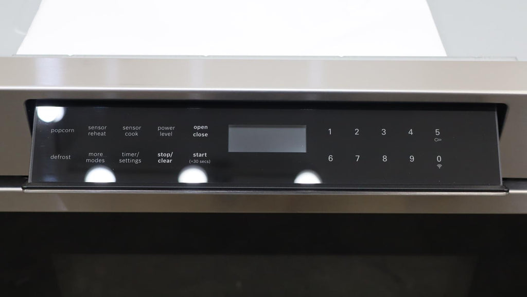 Bosch 30" 800 Series Tilt Display 1.2 Cu.Ft. Smart Microwave Drawer HMD8054UC