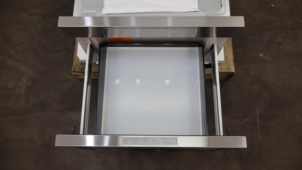 Bosch 24" 800 Series 1.2 Cu.Ft. Cap 950 Watt Smart Microwave Drawer HMD8454UC