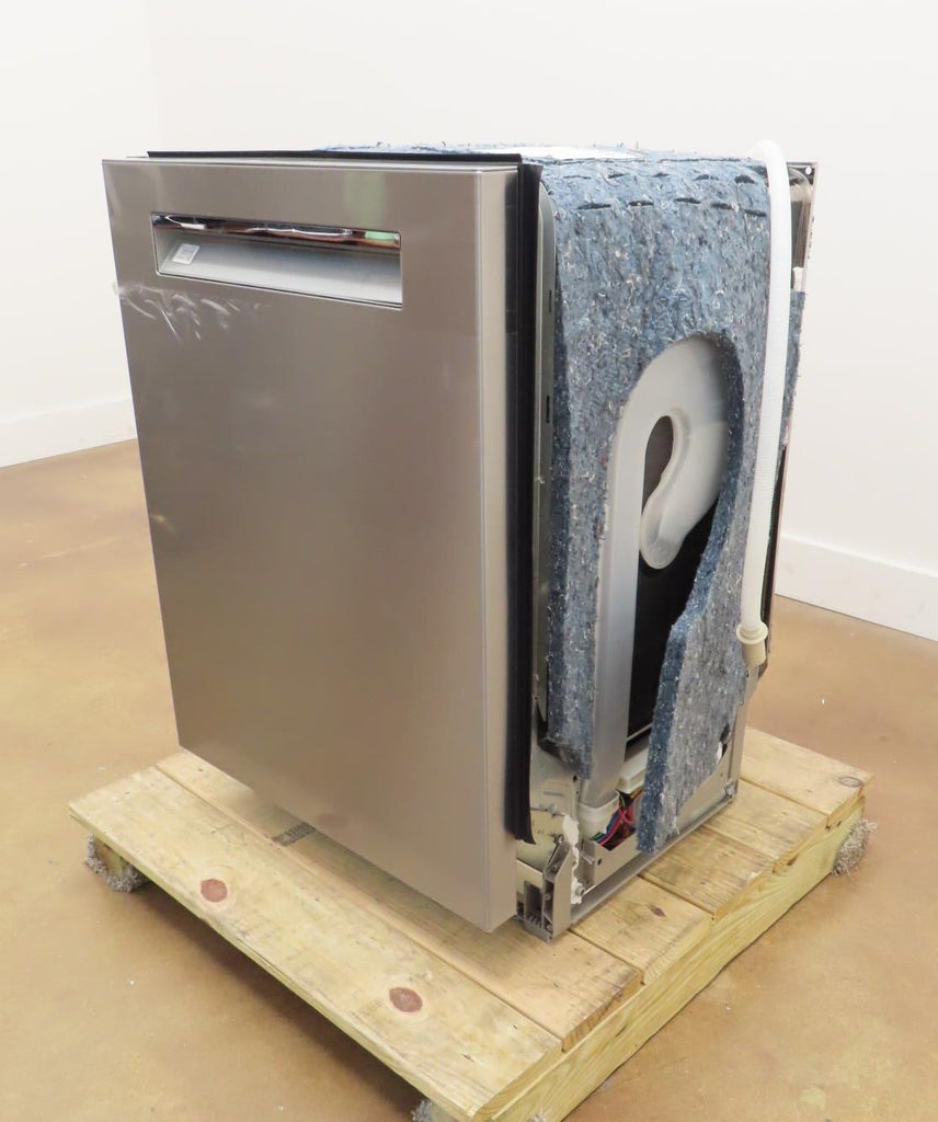 Bosch Benchmark Series SHP9PCM5N 24" Stainless Integrated 38dBa Smart Dishwasher