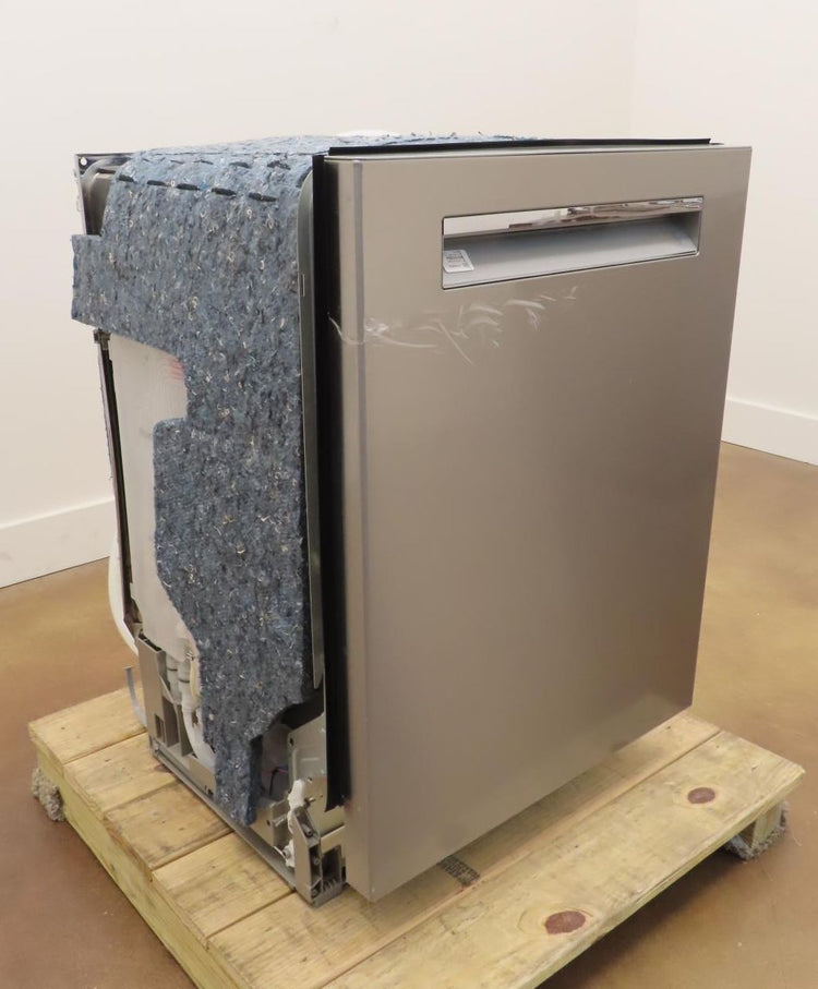 Bosch Benchmark Series SHP9PCM5N 24" Stainless Integrated 38dBa Smart Dishwasher