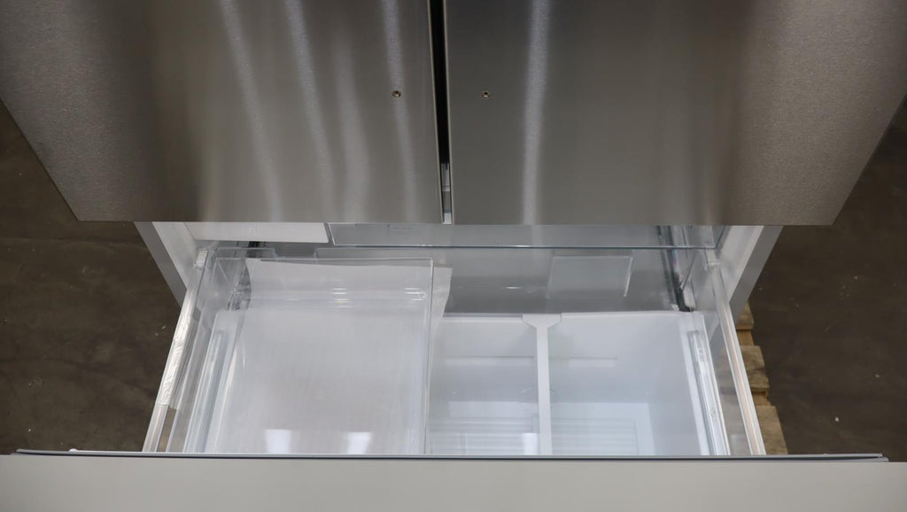 Thermador 36" SS French Door Smart Professional Series Refrigerator T36FT820NS