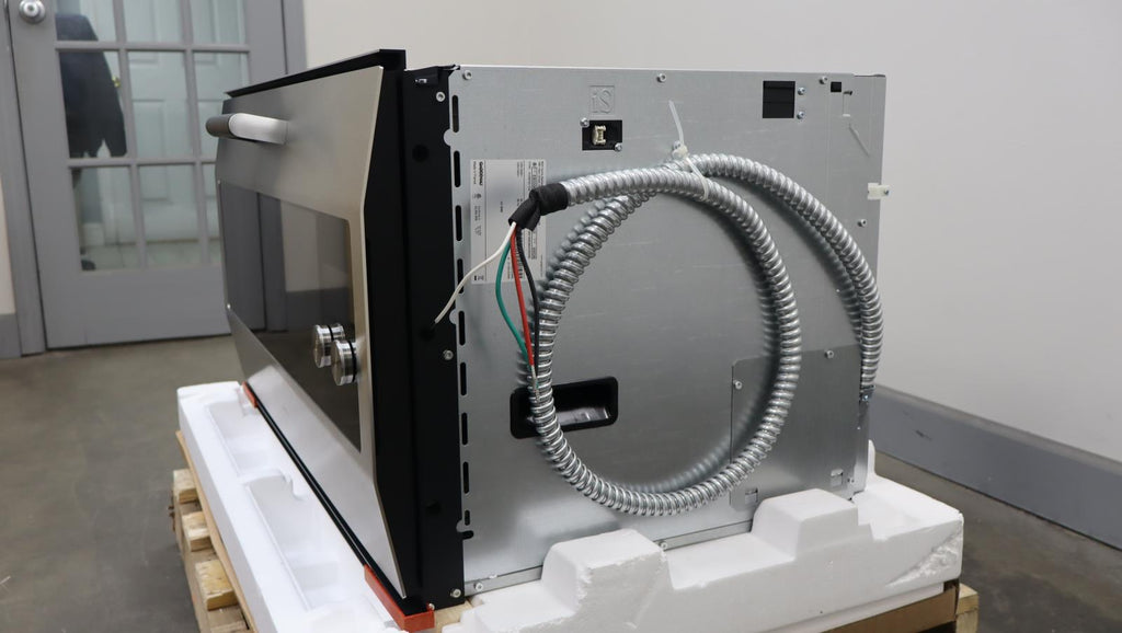 Gaggenau 36 Inch 3.6 Cu. Ft Electric WiFi Stainless Smart Wall Oven EB333611