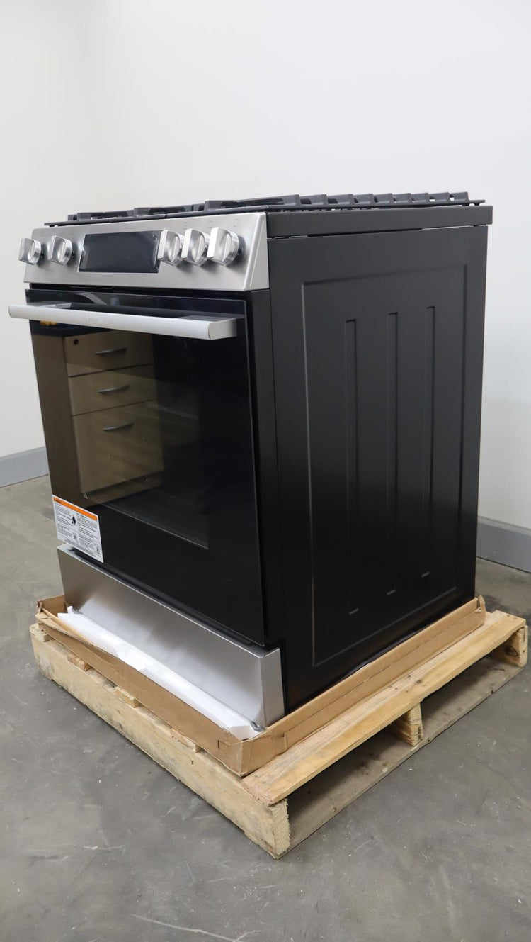 Bosch 100 Series 30" Slide-In Gas Range 5 Sealed Burners 5.8 ft. Cap. HGF1050MUC (PRICE) - Alabama Appliance