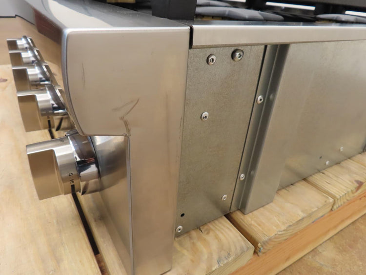 Thermador Professional Series PCG305W 30" Gas Rangetop 5 Pedestal Star®Burners