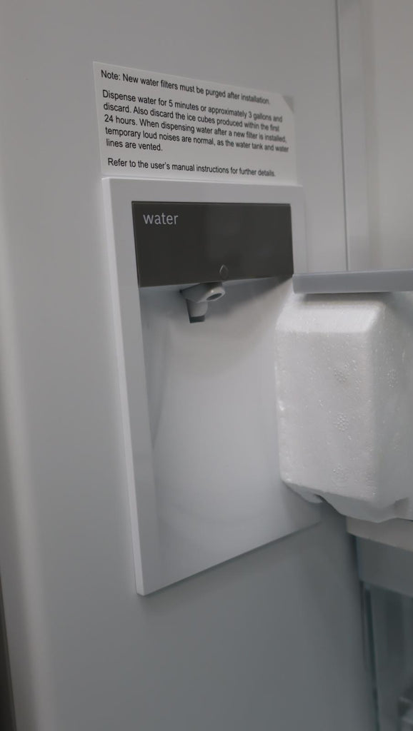 Bosch 800 Series 36" Freestand Stainless 20.5 Cu.Ft. French Door B36CL80ENS