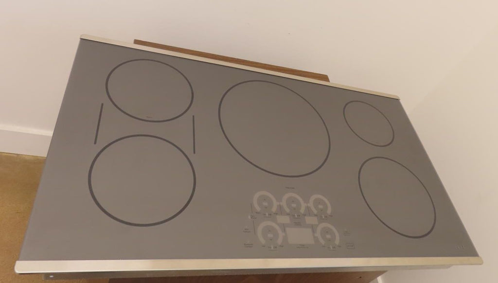Cafe CHP90362TSS 36 Inch Induction Smart Cooktop with 5 Elements